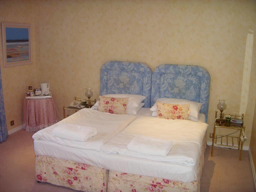 Sunny Brae Bed & Breakfast 네언 외부 사진